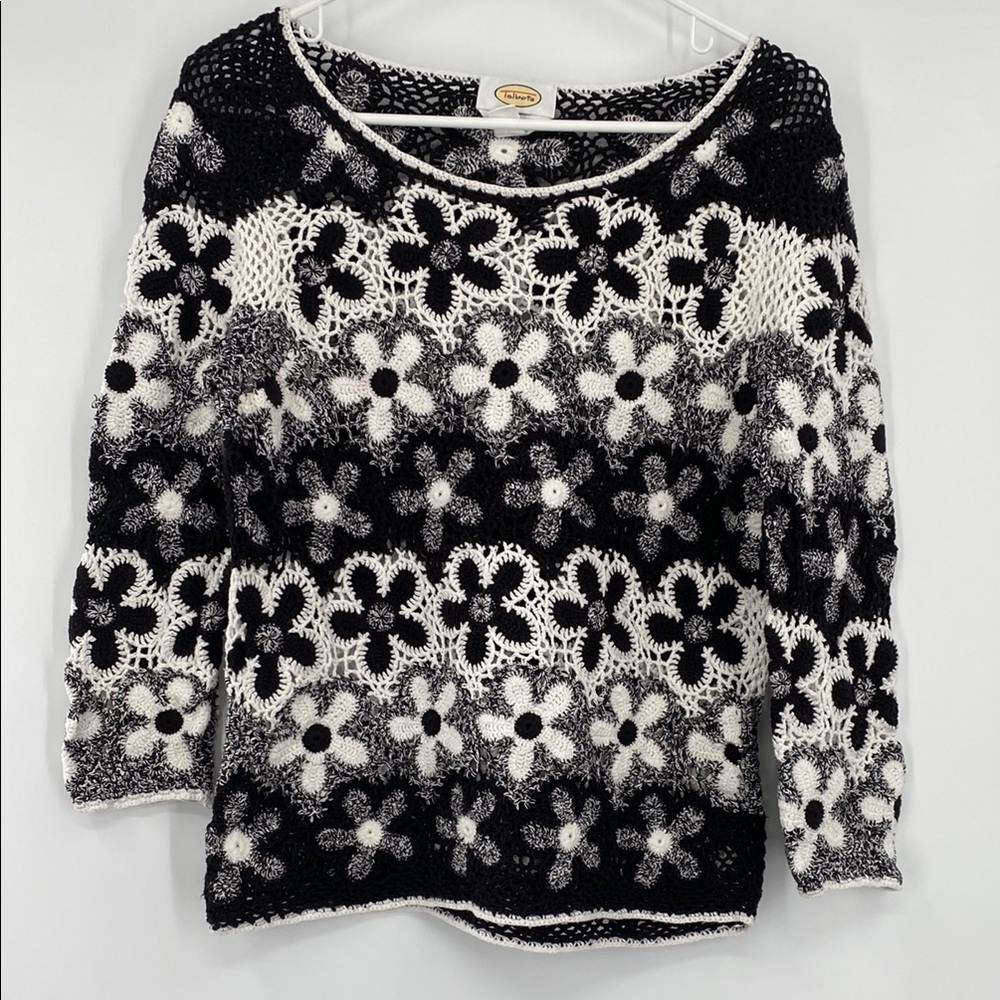 Crocheted Black White Floral Sweater Linen Cotton